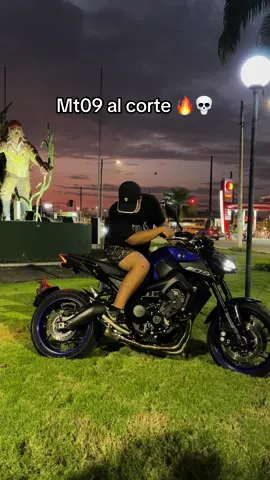 Al corte!!😍👹(Siganme muchachos para mas contenido)🔥#mt09 #mt09_global #bikers #moto #fyp #parati 