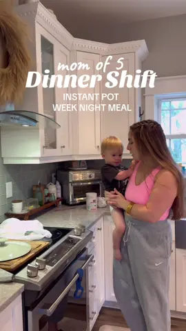 Honey Garlic chicken and rice in the #instantpot - was really good! Ill link the recipe in my Insta and Bookface stories. #dinner #DinnerIdeas #instantpotrecipes #cookwithme #kayllaspencer #momof5 #Lifestyle 