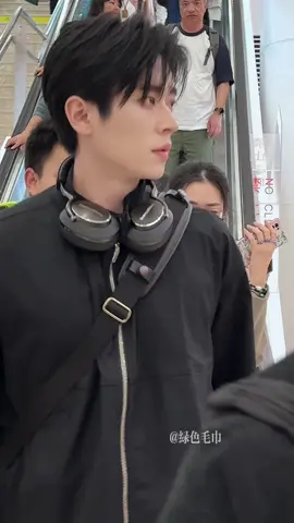 Chenglei เท่สะบัดเล่อ 💚 เฉิงเหล่ย #chenglei  #云之羽 #丞磊 #เฉิงเหล่ย #เหนือเมฆาชะตาลิขิต #เหนือสมรภูมิ #เฉิงเหล่ย💜หลูอวี้เสี่ยว #พระเอก #พระรองหล่อ #chenglei丞磊 #กําแพงเมืองจีนมันสูงเข้าแล้วออกยาก #เหล่ากง #斗音 #douyin #中国 #ซีรี่ย์จีน #ซีรี่ย์จีนย้อนยุค #chenglei_luyuxiao #ซีรี่ย์น่าดู #หลูอวี้เสี่ยว #กงซ่างเจวี๋ย #กงหยวนจื่อ #ซ่างกวนเฉี่ยน  
