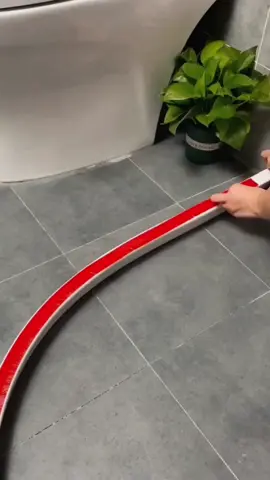 Self-adhesive Kitchen Bathroom Water Retaining Strip Bendable  Shower Silicone Water Barrier Glass Rubber