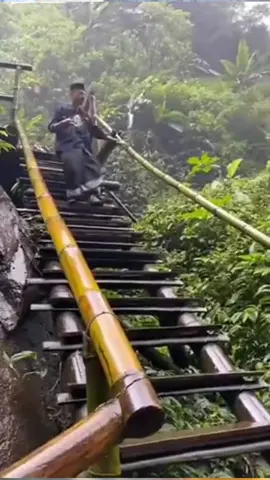 Authentic Ilocos Bagnet available here at The House of Bagnet! Available kami sa Grabfood & Foodpanda! ORDER NA!🥳❤️ #TheHOB #TheHouseOfBagnet #IlocosBagnet #KarekarengBagnet #MarketingMeme #MarketingStrategy #FunnyVideos #fyp 