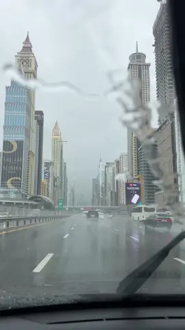 #foryoupage#dubai#weather#rain#today#fyp#sheikhzayedroad#uae 🇦🇪