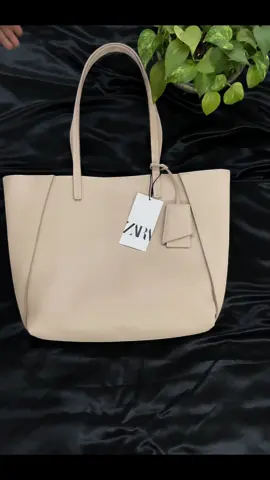 #zara #totebag #womentotebag #fyp #foryou #workoutfit #zarahaul #bagsnepal #tiktoknepal #dharan #onlineshoppingnepal 