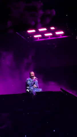 Pero pusieron La Cancion ❤️‍🩹 Milano - 01/05/2024 #JBalvin #quebuenovolveravertetour #reggaeton #lacancion #forumassago #milan #milano #jose #concierto #entrada @J Balvin 