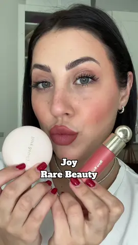 In love ❤️‍🔥 @Rare Beauty #rarebeauty #sephora #makeup #blush #glowyskin 