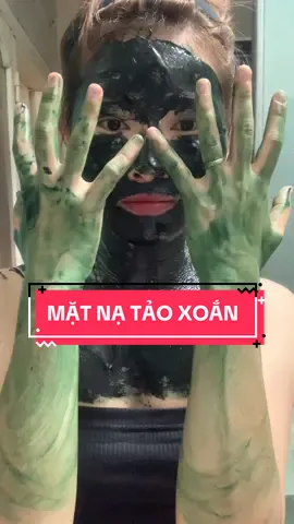 Mặt nạ tảo xoắn trông như 1 con bạch tuộc xanh vậy mà trắng da và giảm nám lắm bà con #matnataoxoan #matna #trangda #giamnam #ozuna  #meconsoireview #trend 