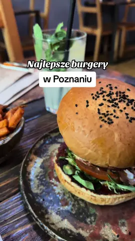 Najlepsze burgery w Poznaniu 🍔 #burger #burgery #poznanmiastodoznan #poznancity #poznanfood #poznanfoodie #gdziezjescwpoznaniu #frytki 