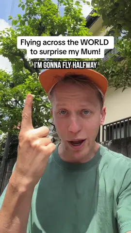 Wait for the reaction…totally worth the expensive flight haha ✈️🇦🇺 #whatheck #travel #australia 