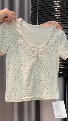 เสื้อยืดแขนสั้น ลายดอกไม้น่ารัก 🌿🌷🍄🎀 #คลาสแฟชั่น #เสื้อยืดครอป #เสื้อครอปน่ารักๆ #เสื้อลายดอกไม้ 