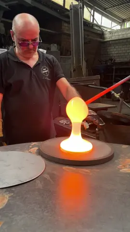 we LOVE making plates #plate #Love #work #glassware #glassart 