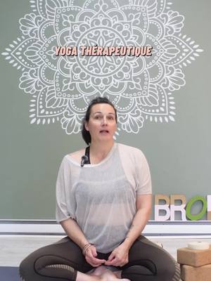 🌿 Reconnectez-vous à votre corps avec notre cours de yoga thérapeutique dirigé par Sylvia ! Chaque mercredi à 17h30, plongez dans une séance douce et lente, adaptée à tous les niveaux et conçue pour tous. Tu es en convalescence ou revenant d’une blessure ? Ce cours est pour toi ! 🙏 Venez nous rejoindre au Bronx Yoga pour une expérience de bien-être en profondeur.  Inscription : https://www.gorendezvous.com/en/bronxyoga #YogaThérapeutique #Bienêtre #BronxYoga  #yoga #loveyourself 
