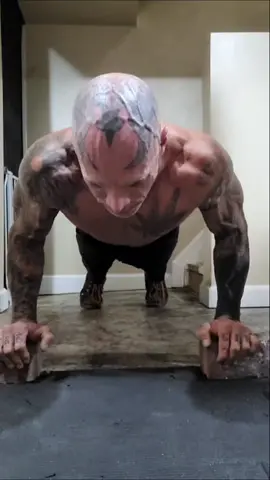 #prison #pushups #workout #woroutmotivation 