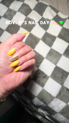 The way a new set makes me feel💅🏻💁🏼‍♀️🫶🏻 It had been a month 🫣 #nails #nailsalon #nailsoftiktok #springnails #nails💅 #spring #nailscheck #nailinspo #girlythings #relatable #trending #capcut 