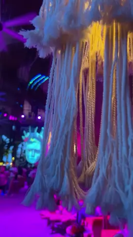 Tribe sky beach club bangkok 🍕🍝🍸🍹💃 #CapCut #tiktokthailand🇹🇭 #tiktok #เปิดการมองเห็น #tiktokthailand #bangkok #bangkok #กรุงเทพ 