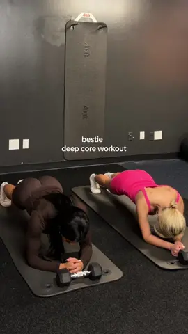 training abs is always better with a friend 🤞🏽brown fit @DFYNE code “GISSELLE” for $$ off #absworkout #partnerworkout #coreworkout #GymTok