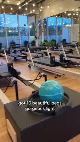 Walk through the new Deptford studio with our amazing Maddy! ✨ Who’s coming down for a weekend workout? can’t wait to see you all in the space soon 🔥 @madzpilates  #levelout #gym #Fitness #newopening #training #deptford #london #workout #movement #southlondon #fyp #southeastlondon #clapham #streatham #peckham #reformerpilates #pilates #newgym #strengthtraining #introoffer #Fitness #focus #reset #teamsesh #successstories #smoothies #postworkoutmeal #teamwork