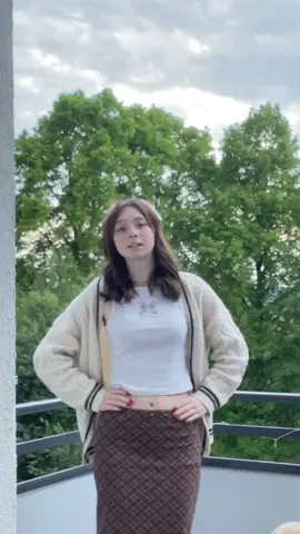 :)  #THETORTUREDPOETSDEPARTMENT #icdiwabh #swiftie #TTPD #fyp #folklore #cardigan #bows #blueeyes #13 #germany #taylorswift 