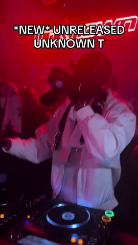 UNKNOWN T PLAYS UNRELEASED SONG AT UNKNOWN CYPHER #unknownt #rap #ukrap 