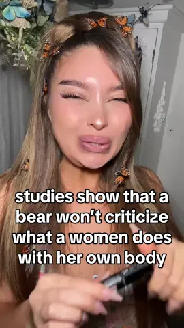 #stitch with @emlovz • Dating Coach studies show that women don’t care #jennifercoolidge #jennifercoolidgeimpression #impressions 