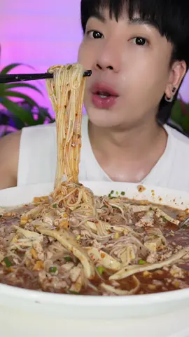 ราชาก๋วยจั๊บอุบลฯเจ้านี้เริศ #ก๋วยจั๊บอุบล #ก๋วยจั๊บญวณ #tiktokพากิน #tiktokfood #asmr #asmrmukbang 