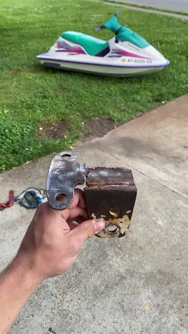 Welding for the first time. Here comes the “ive been welding for 50 years 👴🏼” mfs #welding #jetski #trailer #mechanic #2stroke 