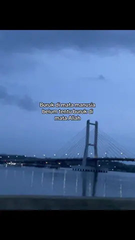 Pandangan manusia terbatas, tidak dengan pandangan Allah 