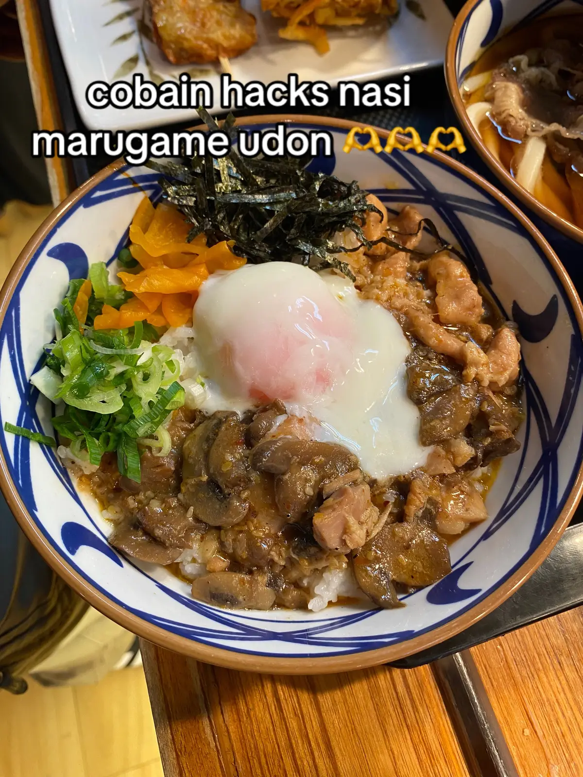 menurutku enak aja, bukan yang enak bangettt(?) pokoknya kalo marugame udon tuh katsu curry udon TIADA TANDIINGGG!!😮‍💨🫶🫶 #food #Foodie #marugameudon #kuliner #viral #fyp 
