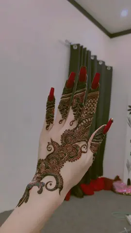 Apky name ki mehndi♥️🥰#sanazaibvlogs #viral #viralvideo #mehndi #mahndi #mehndidesign #mehndilove #contentcreator #fypシ #trend #trending #henna #mehndilover #fypシ゚viral #fypage #beautiful 