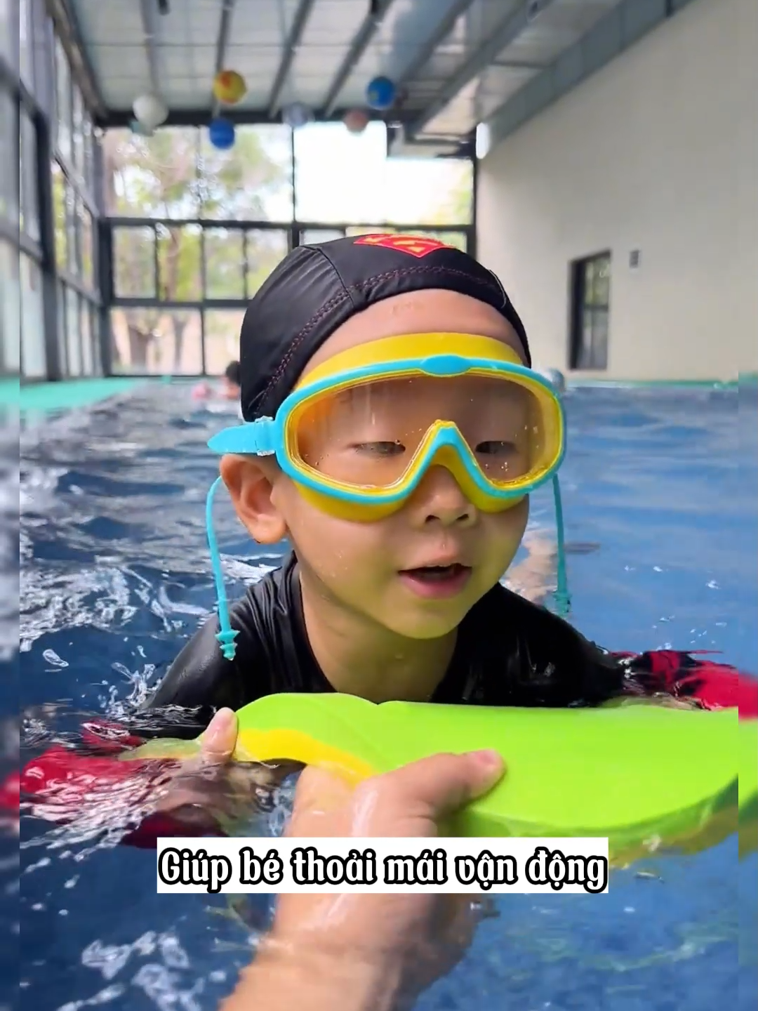 Kính bơi gọng lớn tầm nhìn rộng cho bé #kinhboi #kinhboicaocap #kinhboican #kinhboichobe #kinhboitreem #kinhboibegai #kinhboibetrai#kinhboinguoilon #xuhuong #tiktok2024
