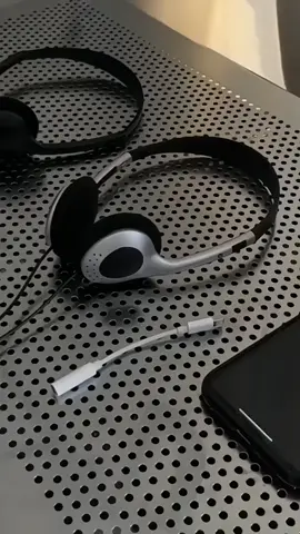 Tai nghe y2k retro thời trang #tainghe #tainghethoitrang #tainghechuptai 