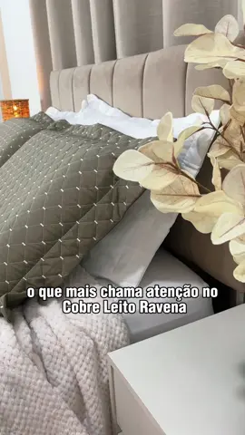 O Ravena é um lindíssimo cobre leito com percal 200 fios e várias opções de cores vibrantes pra você escolher, com uma sofisticação que não tem como não se apaixonar, seu matelado traz elegância e delicadeza para o seu quarto, sem deixar de lado o conforto! GOSTOU? COMENTA EU QUERO QUE MANDO O LINK PRA VOCÊ. #camaposta #enxoval 