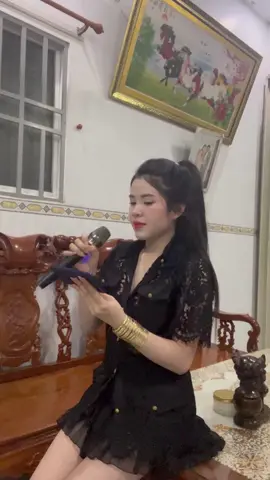 Nghe em hát câu dân ca sao mượt mà lòng anh thương quá…😛#xuhuong #gaimientay 