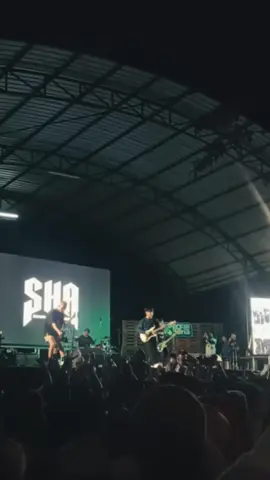 wanita masih banyak#standherealone #sha #poppunk #wanitamasihbanyak #wanita #masih #banyak 