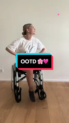 #OOTD 🌸•IG: Mrsannnna #amputee #amputeelife #amputeegirl #Love #inspiration #mut #fighter #strong #fy #grwm #selflove #selbstliebe #outfit #grwmroutine 