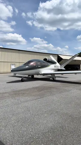 We're off to Louisville for the Kentucky Derby! Still can't believe we have TWO horses running this year 🐎 #visionjet #aviation #kentuckyderby