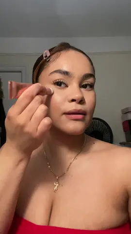 This is my everyday beat and i can honestly say ive perfected it in 15 mins! 🥳    Products used: 💄 @Charlotte Tilbury - Water cream  @DanessaMyricksBeauty - Primer  @Patrick Ta Beauty - brow gel  @makeupbymario - Foundation @Hourglass Cosmetics - Setting spray @Rare Beauty - Blush  @Sephora Collection - Setting powder  @Tower 28 Beauty - Lip gloss  @caliray beauty - Mascara  #fyp #foryou #grwm #beauty 