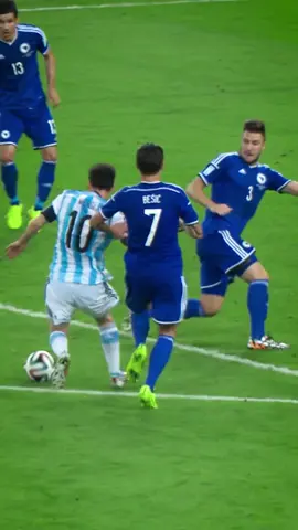 Making ‘em miss 😮‍💨🇦🇷 #FIFAWorldCup #Argentina #Messi