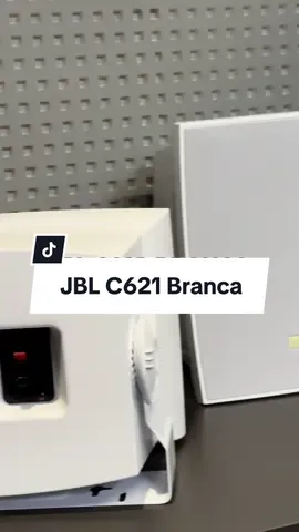 Já conhecia essa caixa? Deixa nos comentários! #jbl #jblc621 #jbl621 #621 #c621 #caixadesom #caixadesobrepor #sobrepor #somambiente #hometheater 