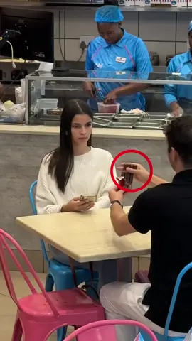 Kitkat magic 🤯🎬 @kyliemedjkaneq #magic #foryou #fyp #tiktoksouthafrica