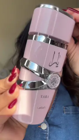 Respuesta a @Karen Del Rosario 😍 Se llegó el dia de probar el famoso perfume Yara 😍.  . . #perfumesarabes #perfumeyara #yaralattafa #mabellrodriguez #mabelltips #peefumesdemujer 