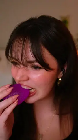 The gumdrop texture is my sensory nightmare 🍬 #asmr #needoh #needohgumdrop #needohcube #asmrfidgets #asmrtiktok #asmrsleep 