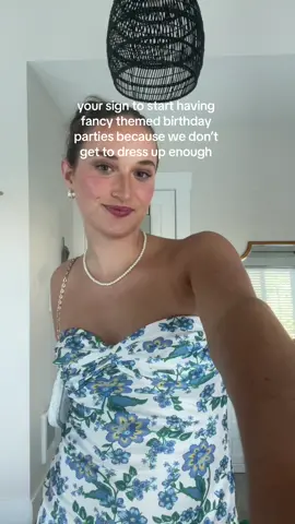 Always love an excuse to dress up #birthdayparty #formal #imjustagirl 