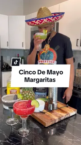It’s happy hour and let’s get Cinco De Mayo getting started a little early with these Lemonade Margaritas 🕺🏽🔥 • #cincodemayo #tequila #margarita #margaritas #happyhour #pineapple #trendingsong #viral