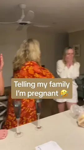 THE REALISATION 🤣 #pregnancy #pregnancyannouncement #baby @Sundayarvo Productions @annawatersmassey @stagemums 