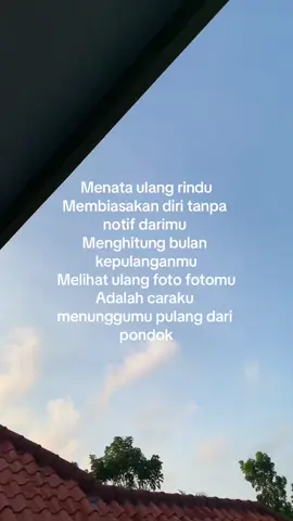 Dia kangen aku gak yaa☹️ #epyepeee #xybca #massantriidaman #santri #massantri💗 #kngenbanget #katakata 