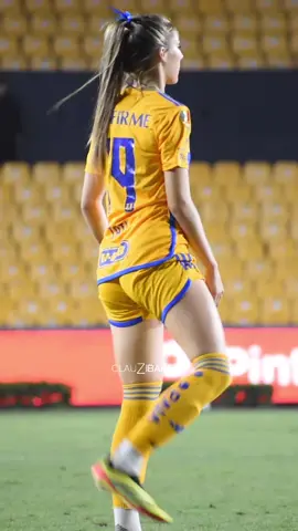 Tatiana Flores🚨🚨💥💥💓 #fypシ #fyp #futfem #ligamxfemenil #tigresfemenil #tatianaflores #uanl #tigresuanl #futbol #mexico #viralvideo #fifa #futbolfemenil #soccergirls @Tatiana🤍 