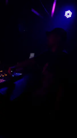 Esse foi o melhor momento 😂 Track id - We both (Finder music remix) #house #techhouse #remix #festival #trend #role 