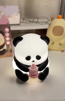 Chiếc đèn ngủ gấu trúc cute phô mai que😍😍😍😍#decoration #trangtrinhacua #nghiensetup #nghiendecor #nghiennha #bedroom #beautifulhouse #quasinhnhat #denngu 