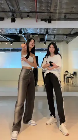 ใครมา!! @Chengcheng @atom  #deviyabha #cosmosth #starhunterentertainment #fyp #viral 