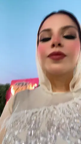 وقوليله ياخد باله منك 😔